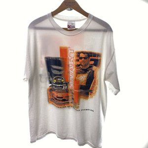Tony Stewart 2005 L T-shirt White Nascar Double Si